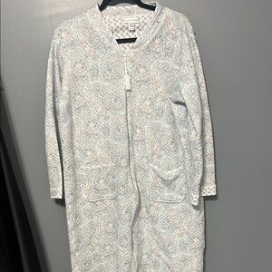 MISS ELAINE  Pastel Paisley Light Blue & Cream Pajama Robe